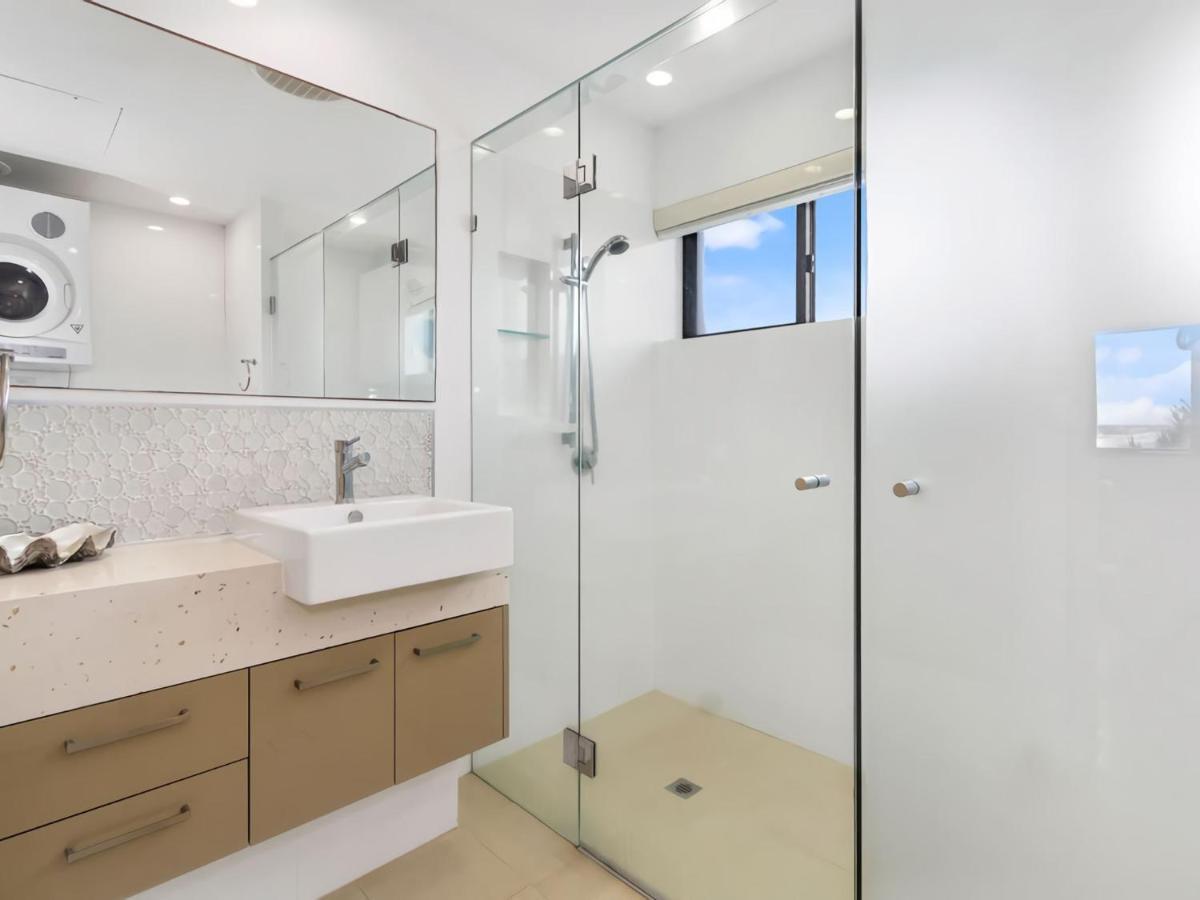 Shoreline 9 Penthouse With Ocean Views Hastings Point Exterior photo
