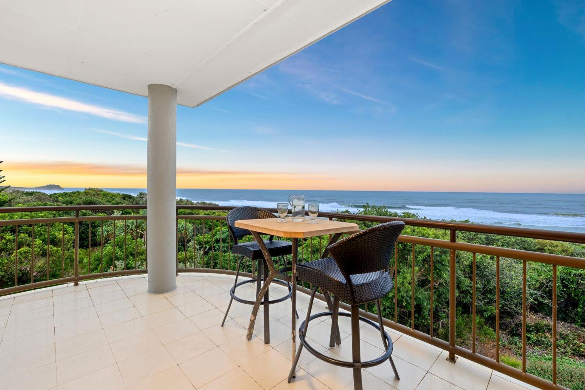 Shoreline 9 Penthouse With Ocean Views Hastings Point Exterior photo